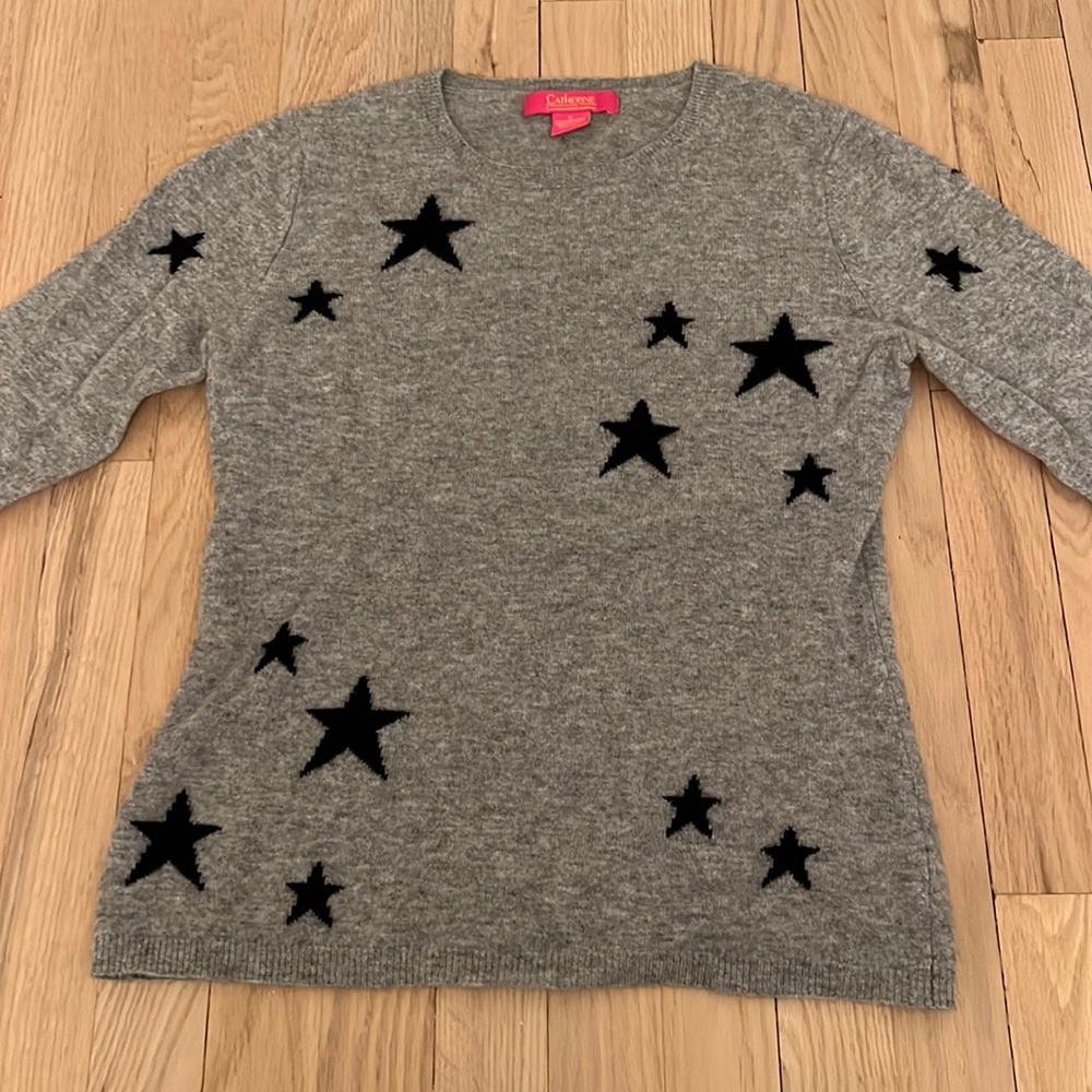 Cashmere top with stars